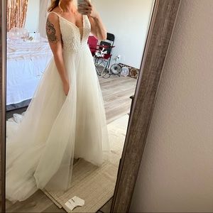Madison James MJ456 wedding dress size 6